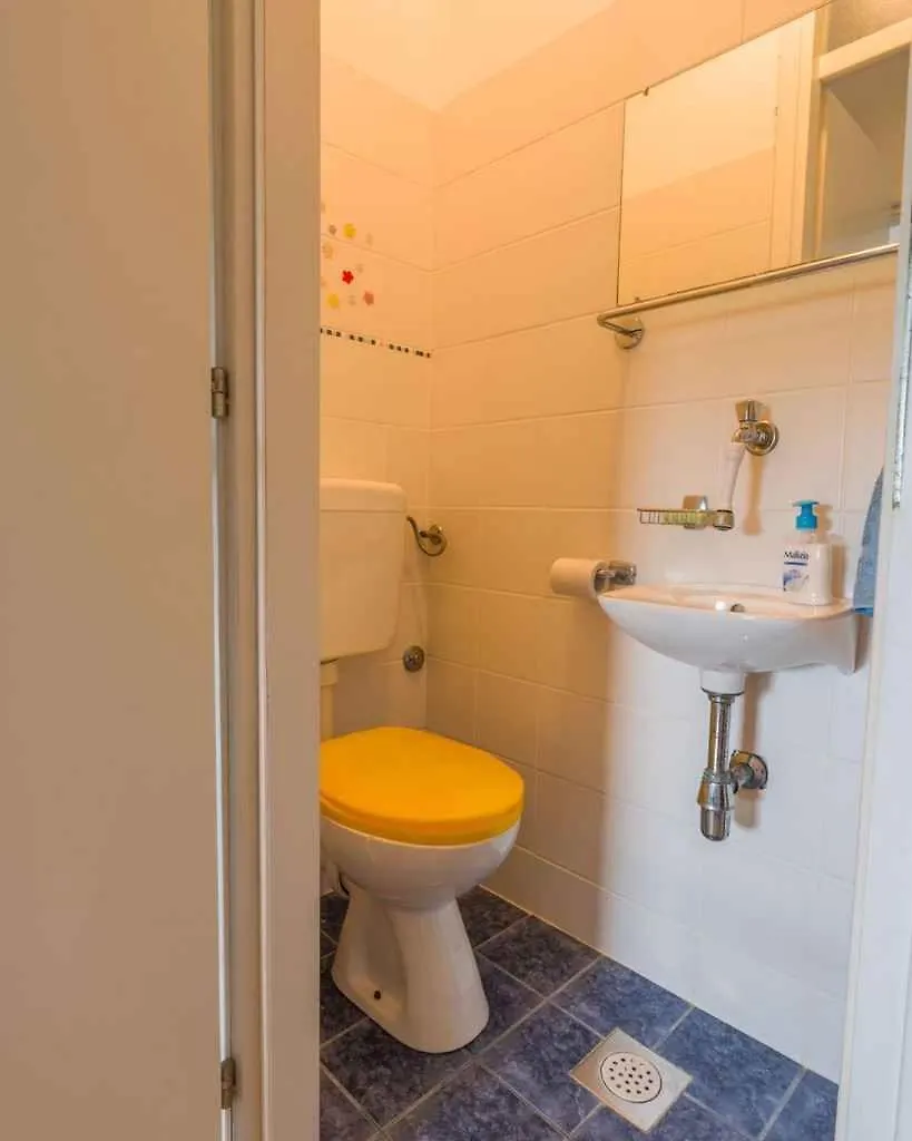 Apartment In Vrbnik - Insel Krk 45253 Croatia